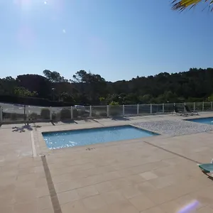 Résidence Les Pins Parasols De La Roque France